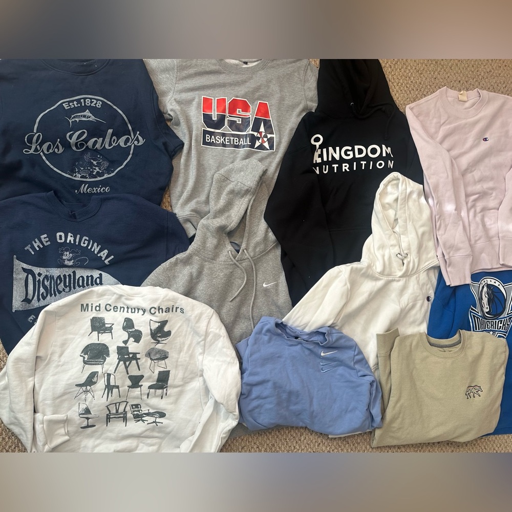 Lot of 11 hoodies and sweatshirtsrts
